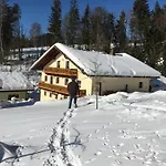 شقة Haus Peschl 1 *