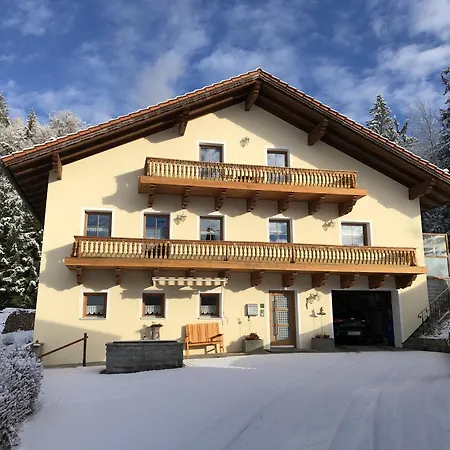 Haus Peschl 1 Appartement Neureichenau